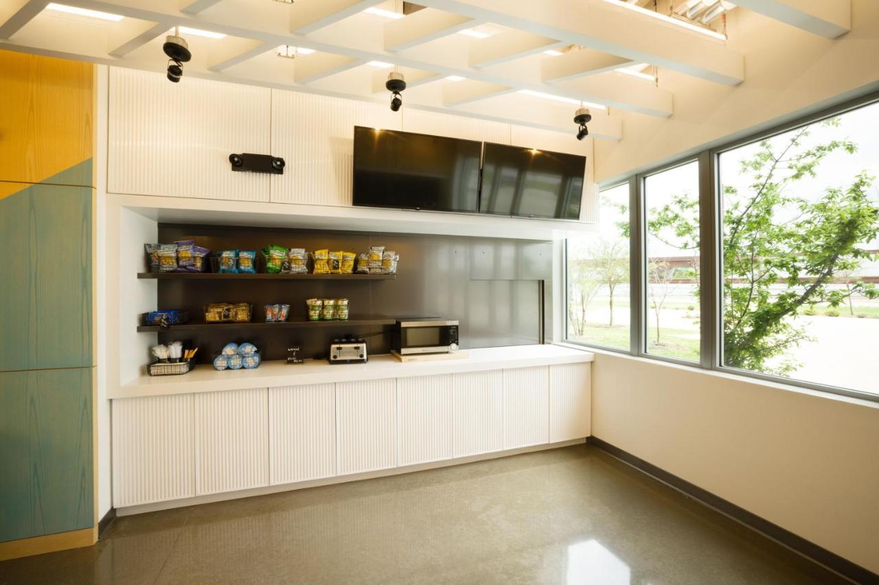 Aloft Austin Airport Hotel Ngoại thất bức ảnh