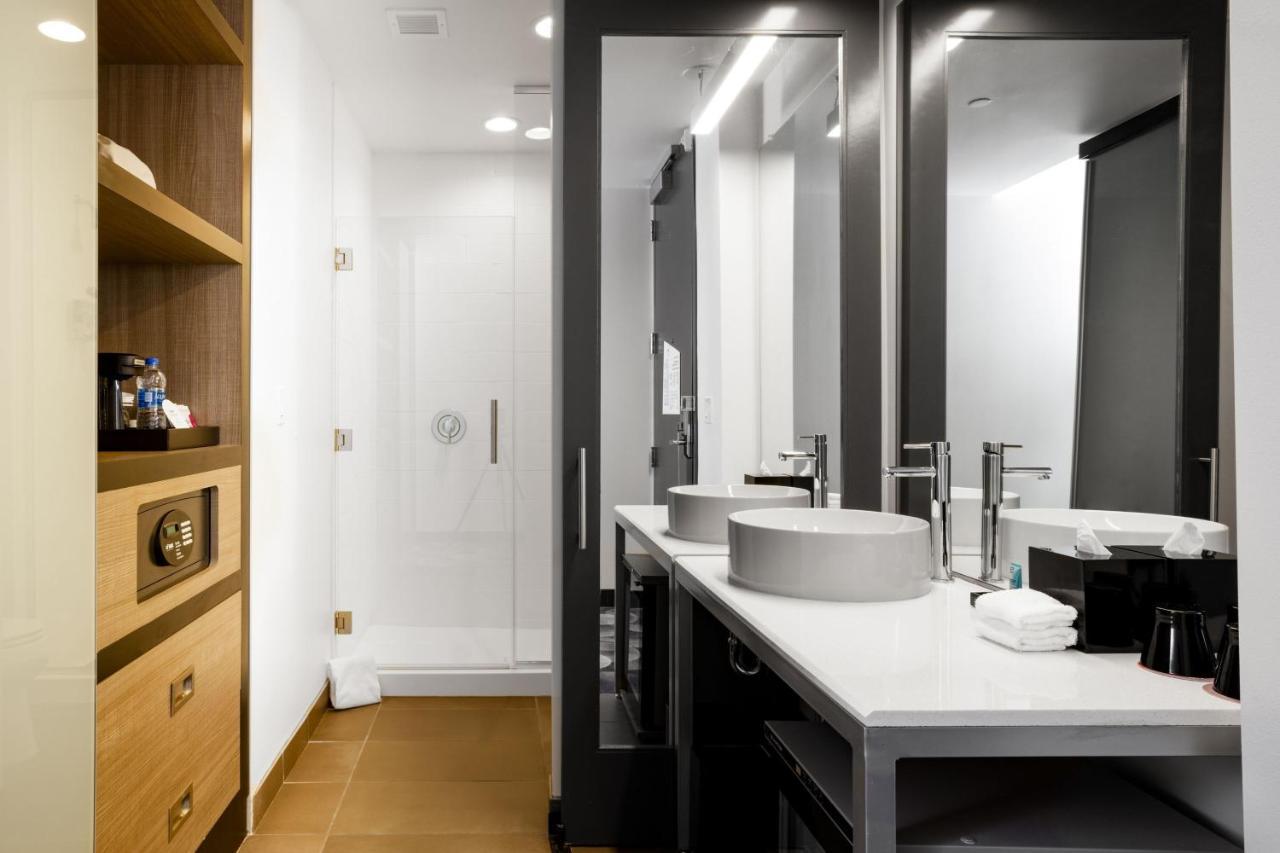 Aloft Austin Airport Hotel Ngoại thất bức ảnh