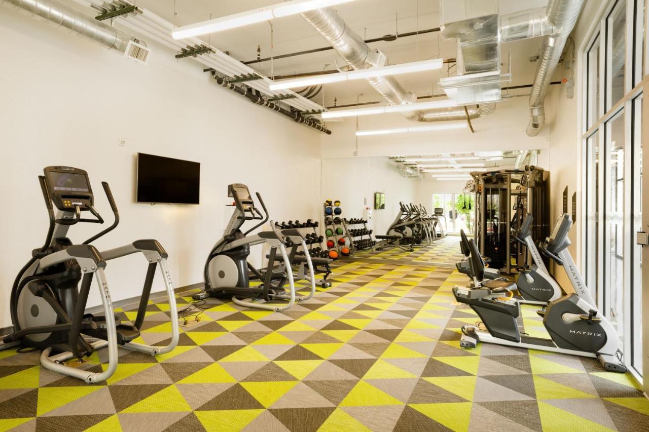 Aloft Austin Airport Hotel Ngoại thất bức ảnh